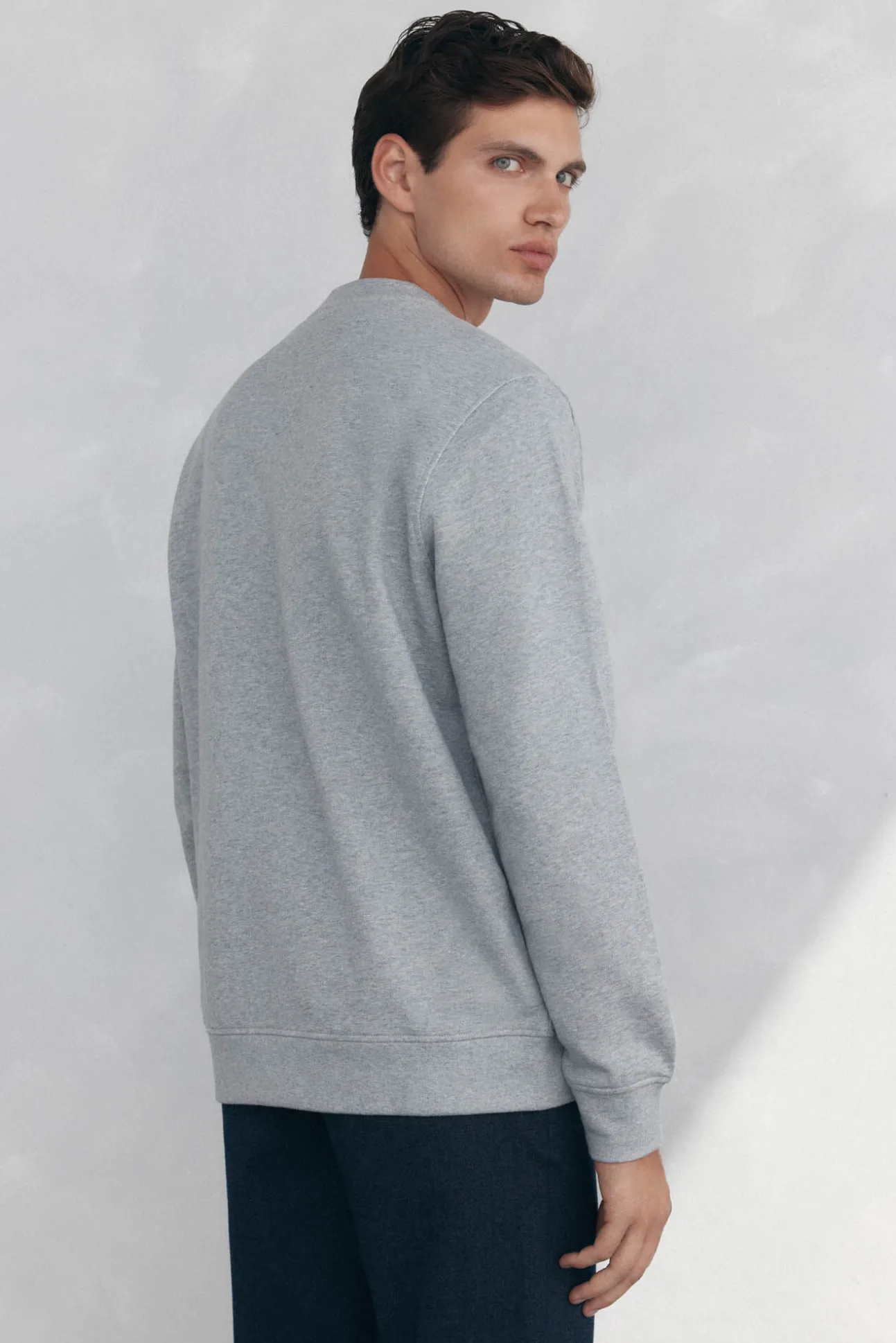 Sweatshirt gola caixa
