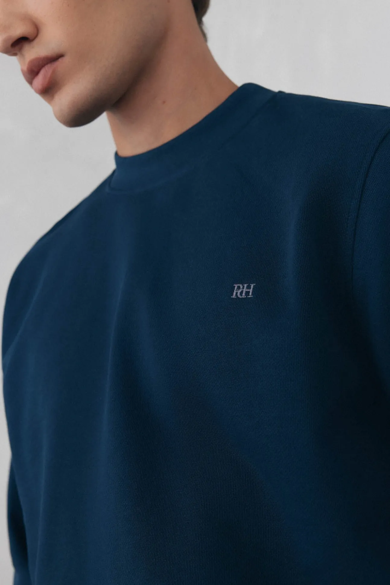 Sweatshirt gola caixa