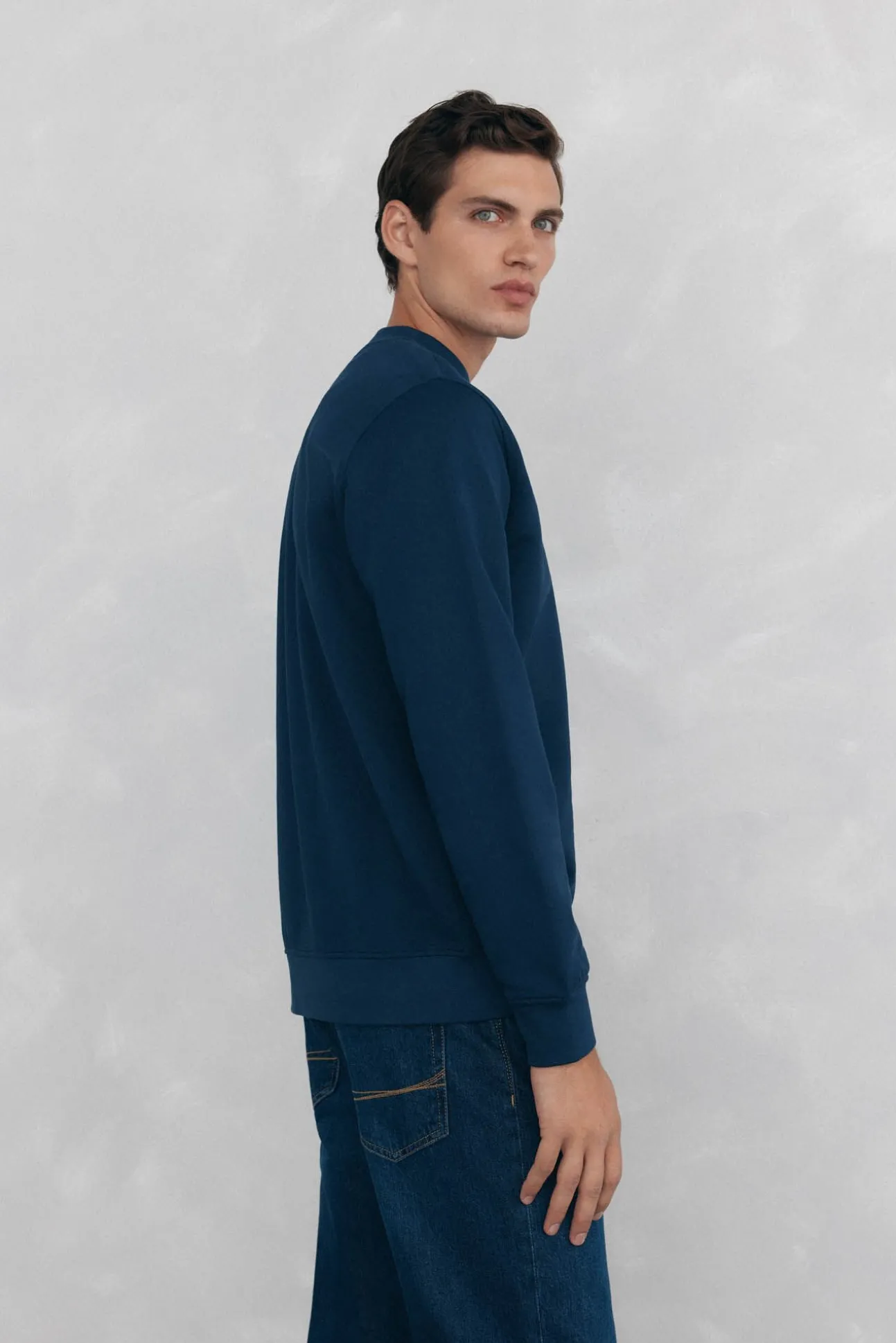 Sweatshirt gola caixa