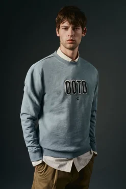Sweatshirt logo bordado