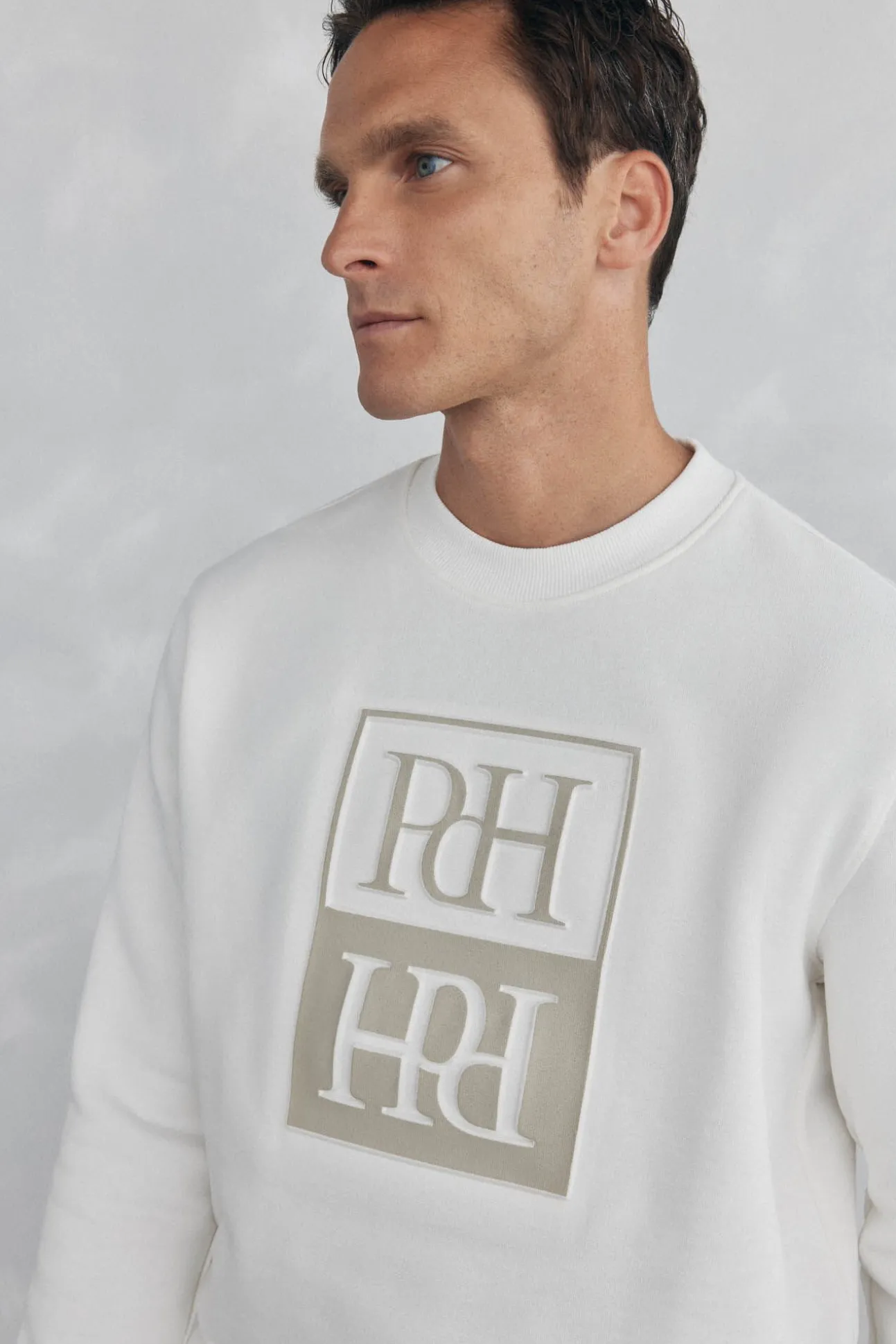 Sweatshirt logo relevo