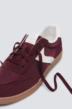 Tênis estilo retrô