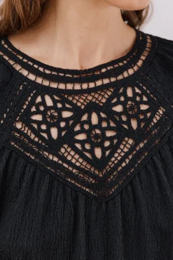 Top de crochet com patch