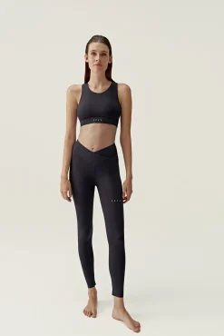 Top desportivo Nara Black
