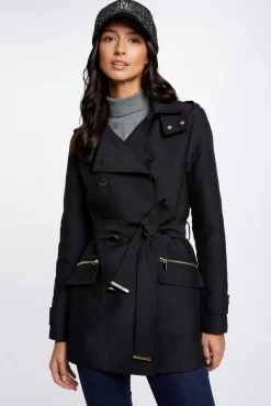 Trench coat justo com cinto e capuz