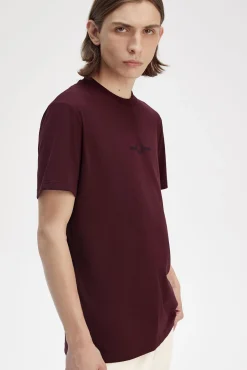T-shirt bordada