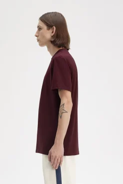 T-shirt bordada