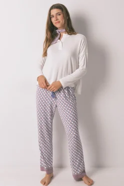 T-shirt branca de manga comprida solta