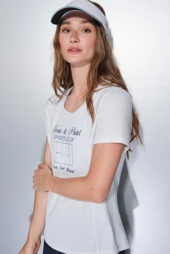 T-shirt branca de manga curta