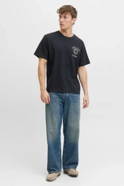 T-shirt básica com estampado frontal