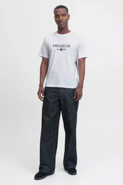 T-shirt básica com logo