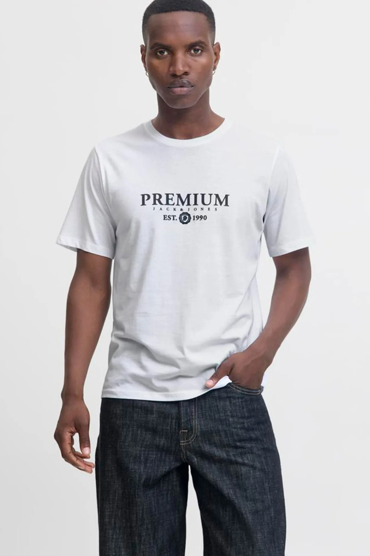 T-shirt básica com logo