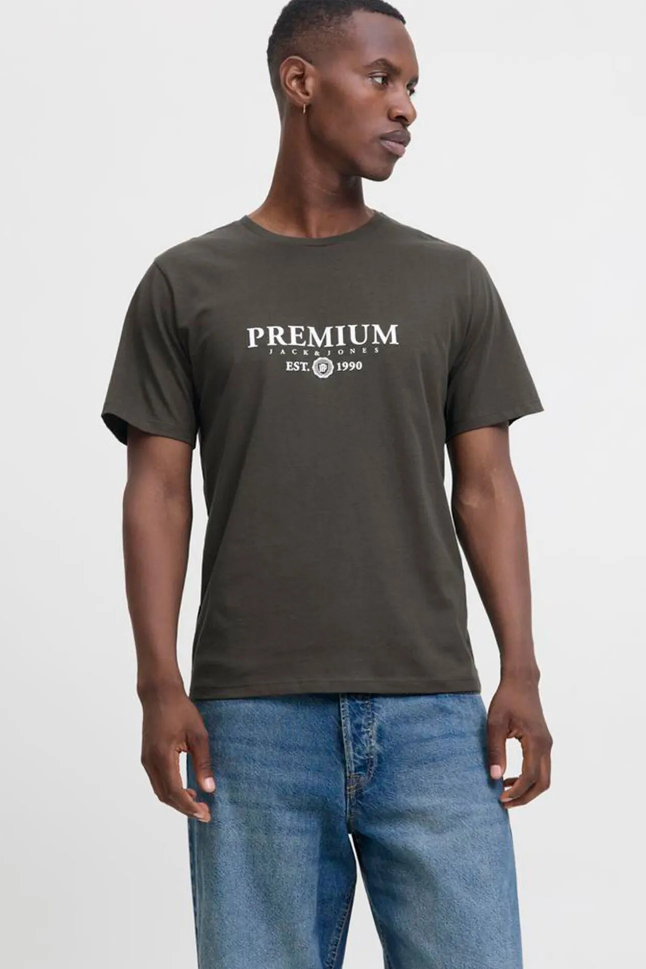 T-shirt básica com logo