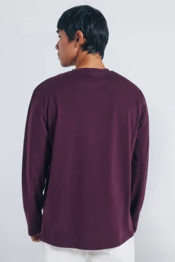 T-shirt básica de manga comprida com acabamento macio