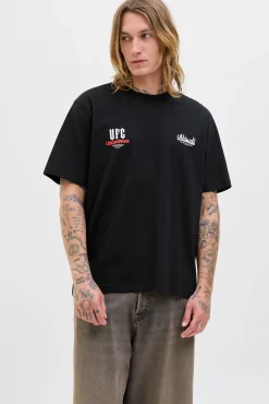 T-shirt com estampa nas costas