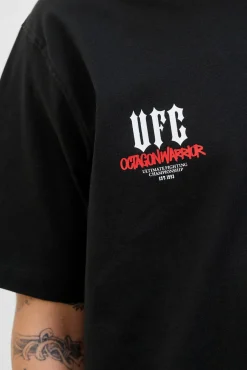 T-shirt com estampa nas costas