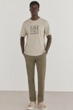 T-shirt com logotipo