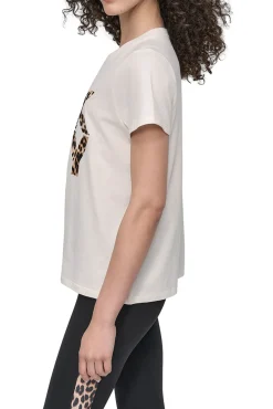 T-shirt com o logo da DKNY