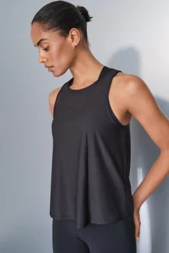 T-shirt estilo halter