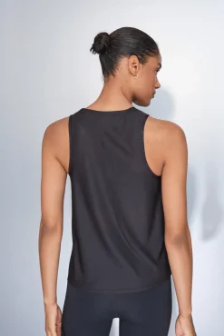 T-shirt estilo halter