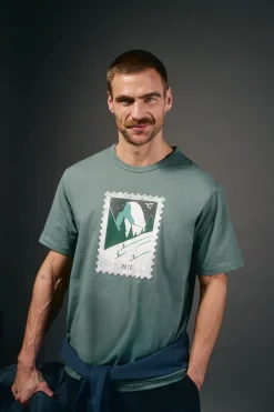 T-shirt gráfica lavada