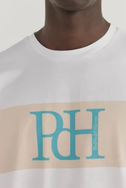 T-shirt logo