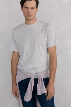 T-shirt logo