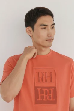 T-shirt logo relevo