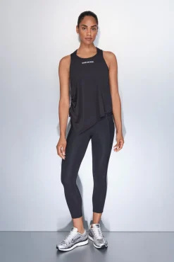 T-shirt preto assimétrico halter