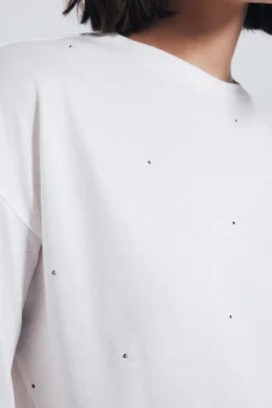 T-shirt rebites