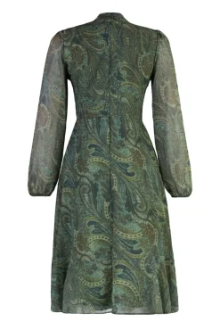 Vestido com folhos