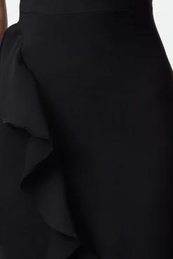 Vestido com folhos