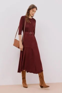 Vestido combinado com cinto