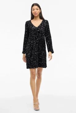 Vestido curto com lantejoulas