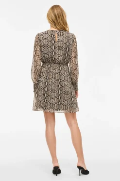 Vestido curto de chiffon com estampado de cobra