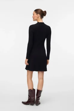 Vestido curto de malha
