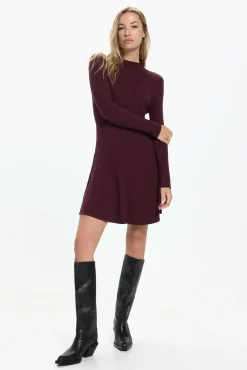 Vestido curto de malha