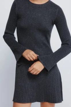 Vestido curto de malha canelada