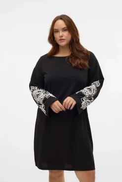 Vestido curto de manga comprida Curve