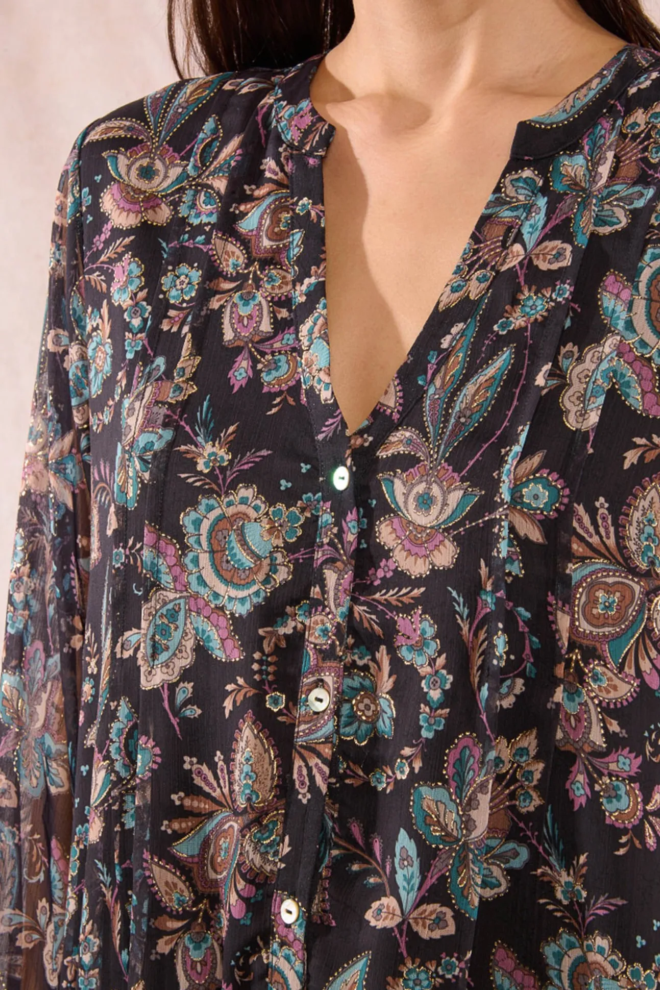 Vestido curto de manga comprida com estampado