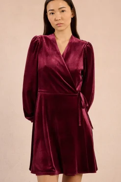 Vestido curto de manga de manga comprida