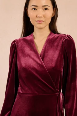 Vestido curto de manga de manga comprida