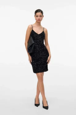 Vestido de alças de lantejoulas