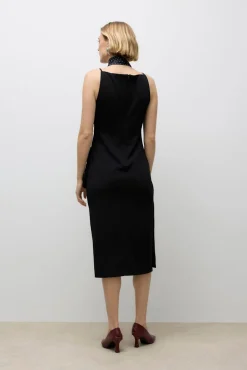 Vestido de alças midi