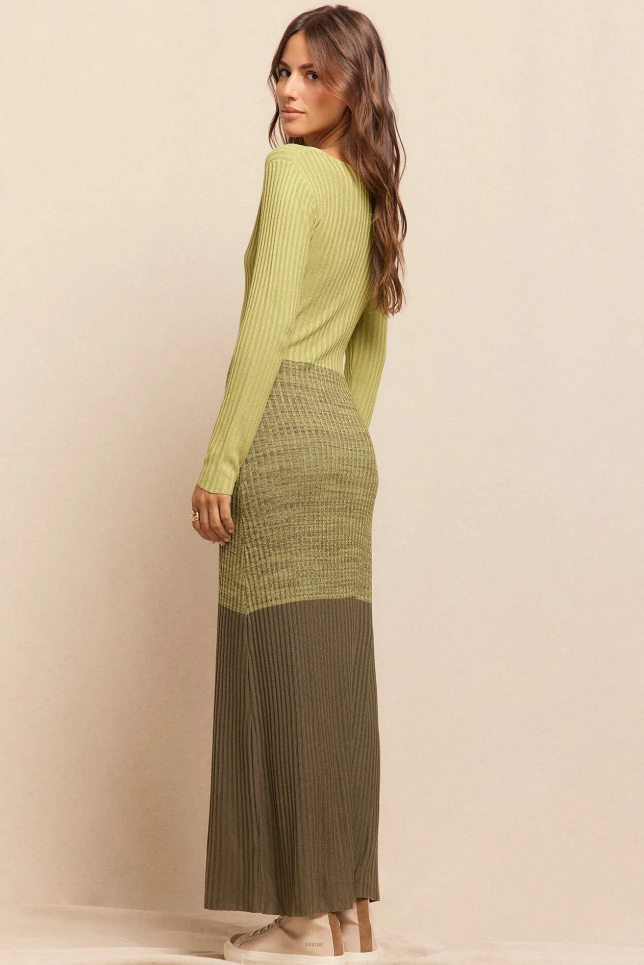 Vestido de malha canelada com degradê