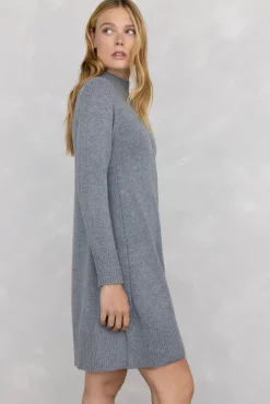 Vestido de malha com costura central em lã