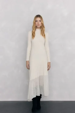Vestido de malha com pontos caídos
