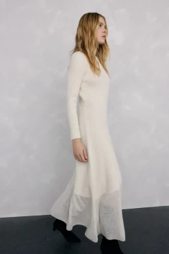 Vestido de malha com pontos caídos
