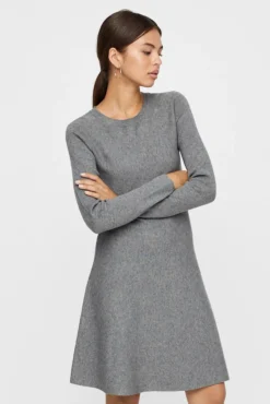 Vestido de malha de gola redonda