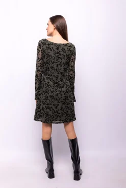 Vestido de tecido flocado